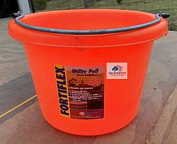 Fortiflex 8 qt bucket (orange)